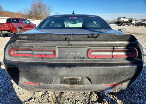 2018 Dodge Challenger Sxt из США, поврежденный, VIN 2C3CDZAG4JH271663